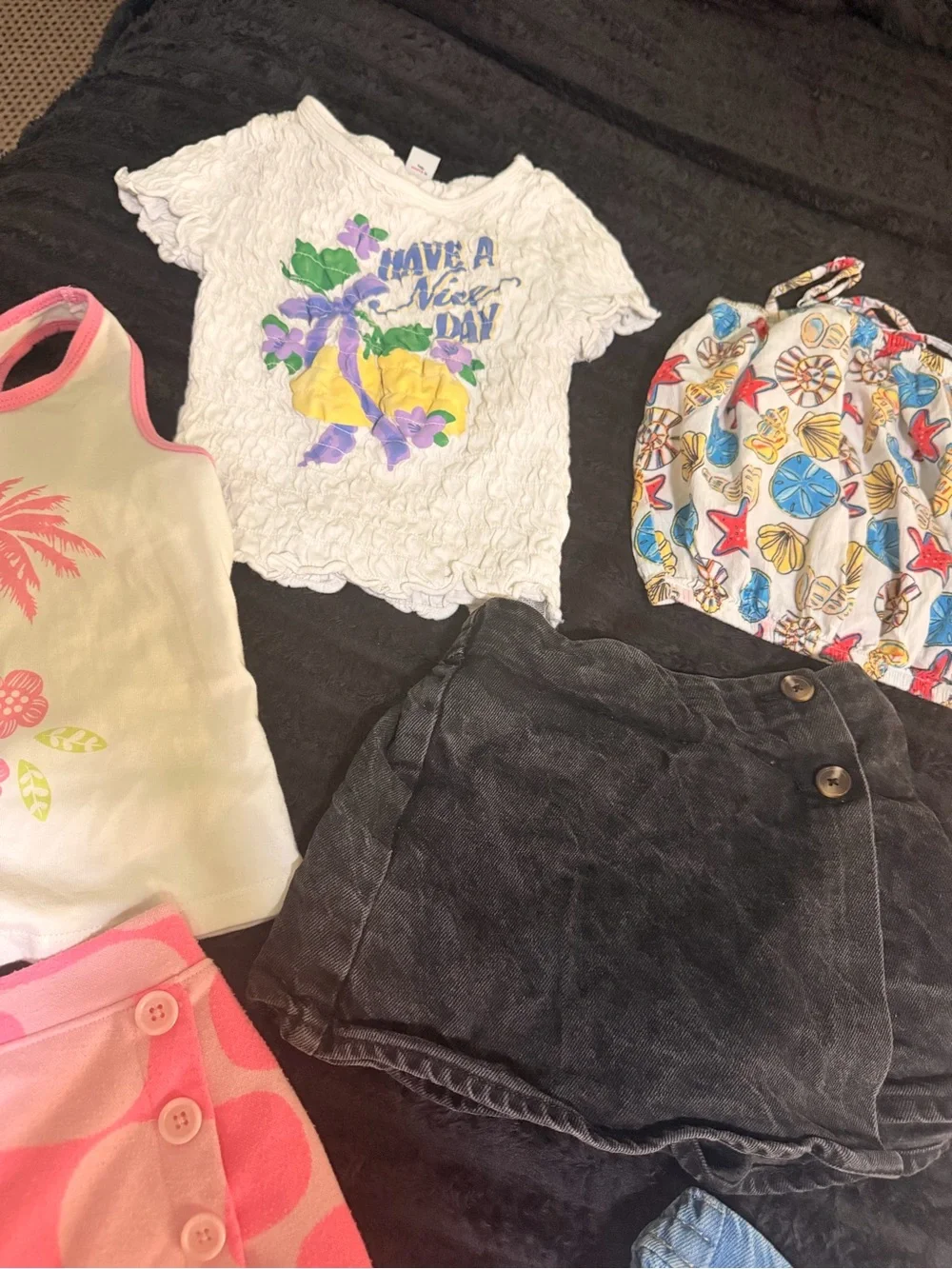 Girls summer clothes old navy, target, etc 15 pieces all medium or size 8